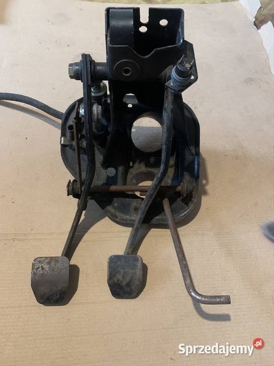 Zespół pedałow bmw e24 635 śląskie Mszana