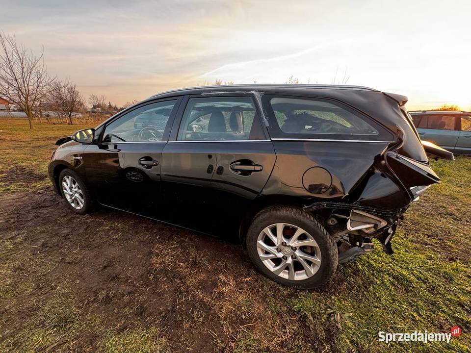 TOYOTA AURIS II 18HYBRYDA 2017R Kombi Tarnów