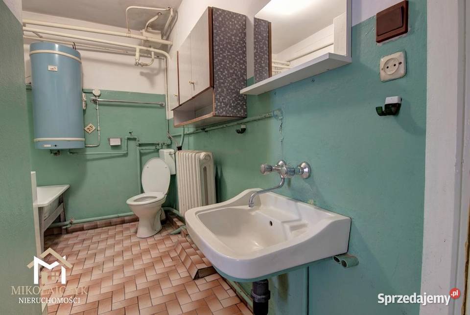 Woryny Dom z budynkami gospodarczymi ziemia Nieruchomości