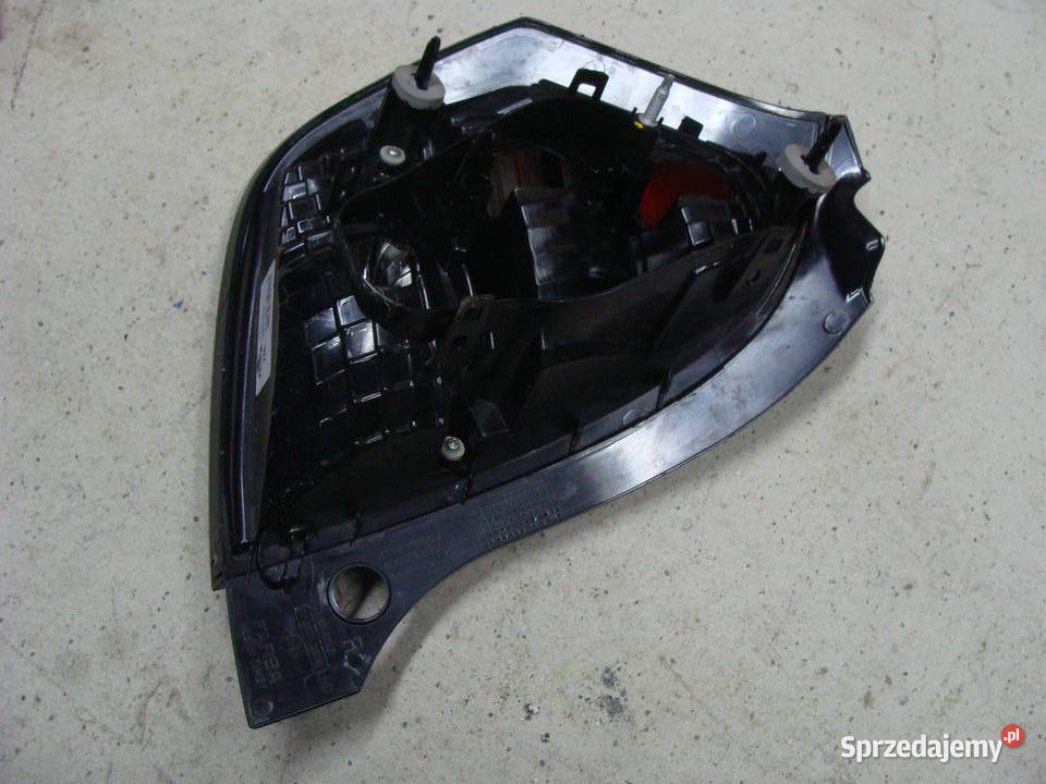RENAULT TWINGO III 3 1418 LAMPA TYLNA TYŁ PRAWA lampy tylne Goleniów