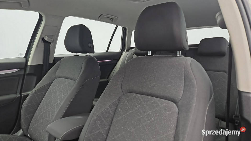 Volkswagen Golf VIII 20 TDI Life Z Polskiego Volkswagen Warszawa