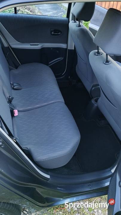 Toyota Yaris 13 B 1016 biegówSuper stanz Niemiec Zarejestrowany w Polsce