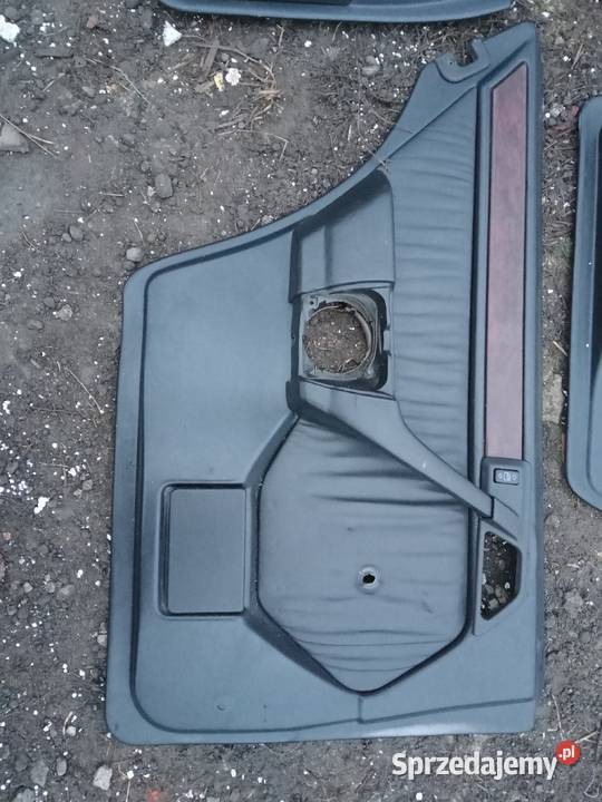 Mercedes W124 kombi wnętrze skóra czarna boczki kujawsko-pomorskie Działyń