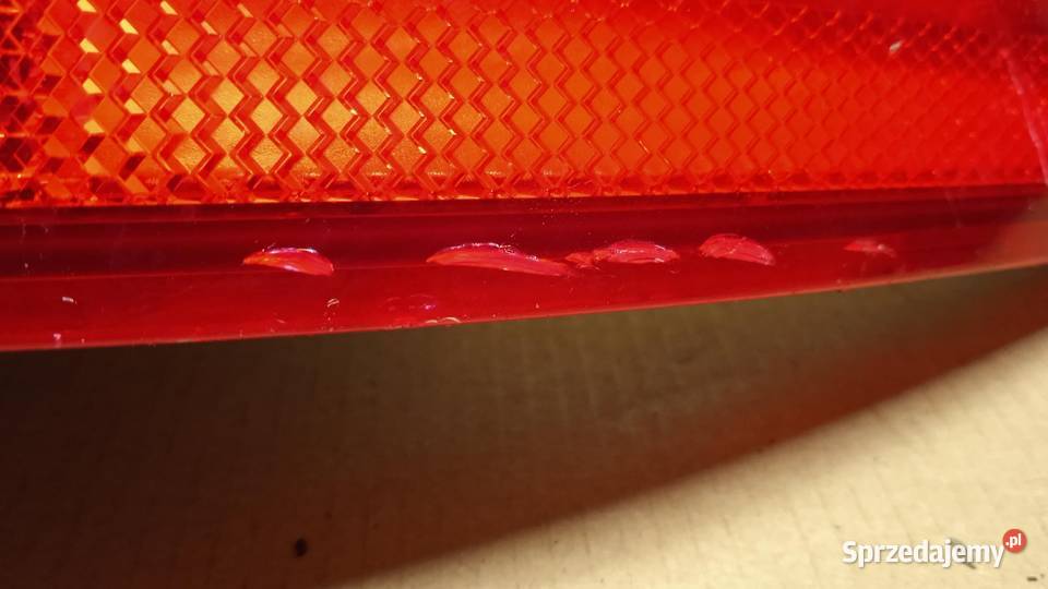VW GOLF V HB LAMPA TYŁ PRAWA Zbierkowo sprzedam