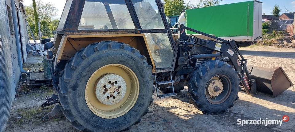 Ursus 1004 z turem Września