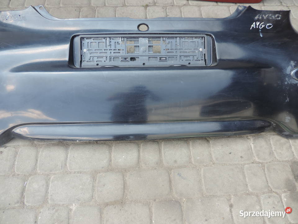 ZDERZAK TYLNY TYŁ TOYOTA AYGO 1 1E0