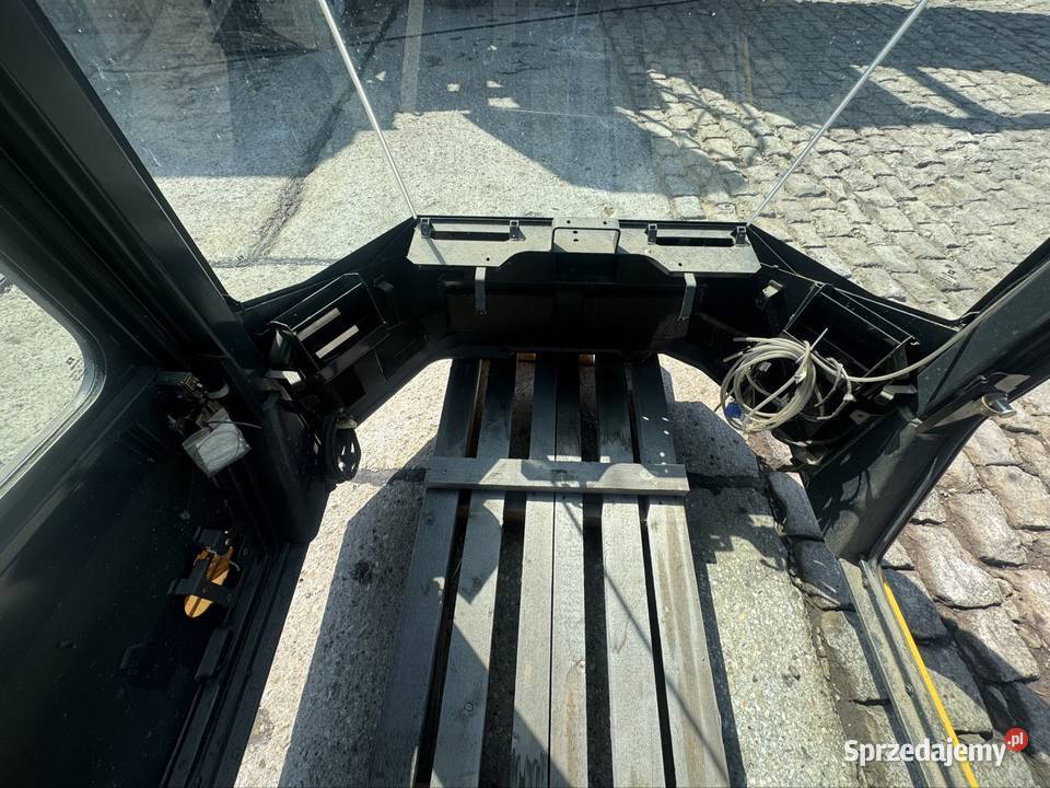 Kabina Ładowarki Komatsu WA 4705 20012005