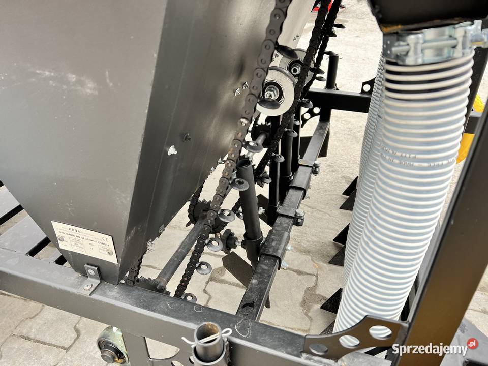 Sadzarka do czosnku cebuli bobu RENAL OLMECH Września sprzedam