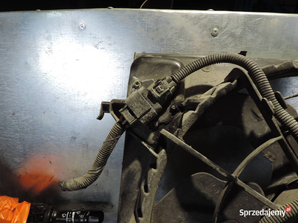 WENTYLATOR CHŁODNICY KIA CEED I FL 14 16V