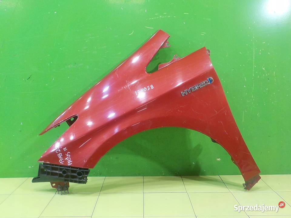 TOYOTA PRIUS III 18 VVTI 11r HB 5D blotnik lewy Suków