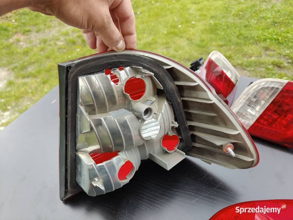 Bmw e46 sedan lampy tylne komplet oryginał osobowe Lampy tylne Aleksandrów Łódzki