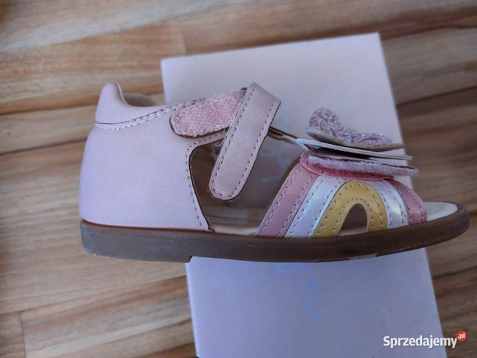 Sandały różowe dziewczynka małopolskie Skawina sprzedam