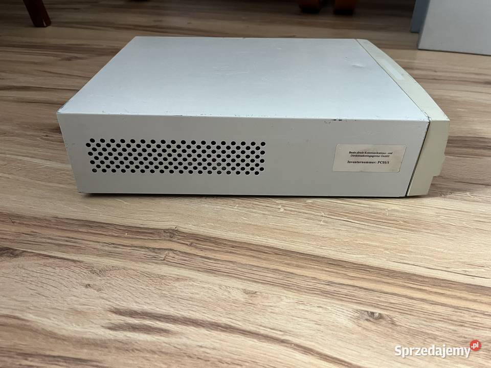 Zabytkowy komputer PC Slot 1 Brzana