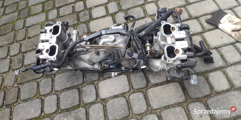 Kolektor ssący przepustnica Subaru Legacy 25 Syrynia