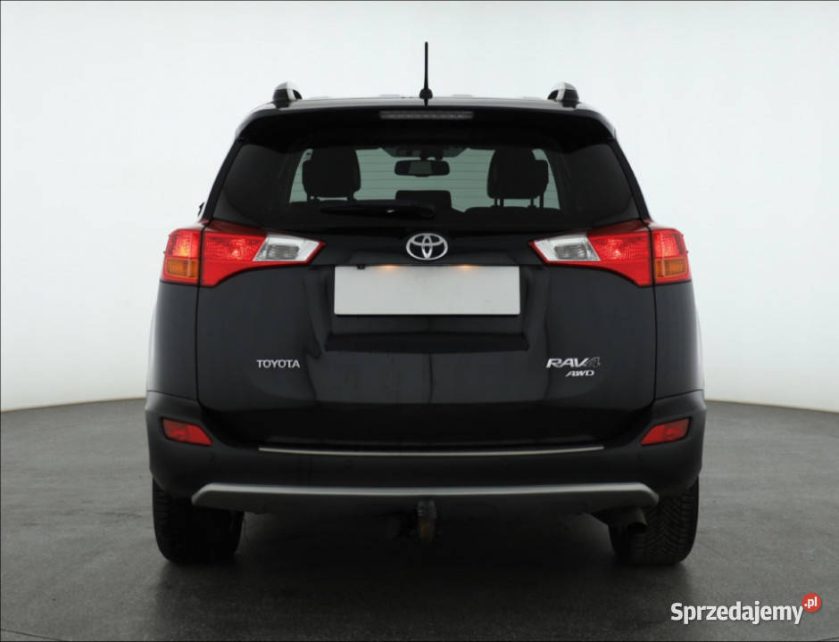 Toyota RAV 4 20 VVTi Rok produkcji 2013 sprzedam
