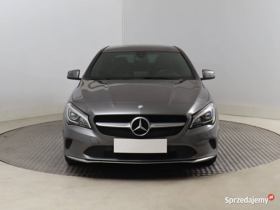 Mercedes CLA 220 4MATIC Sedan / Limuzyna