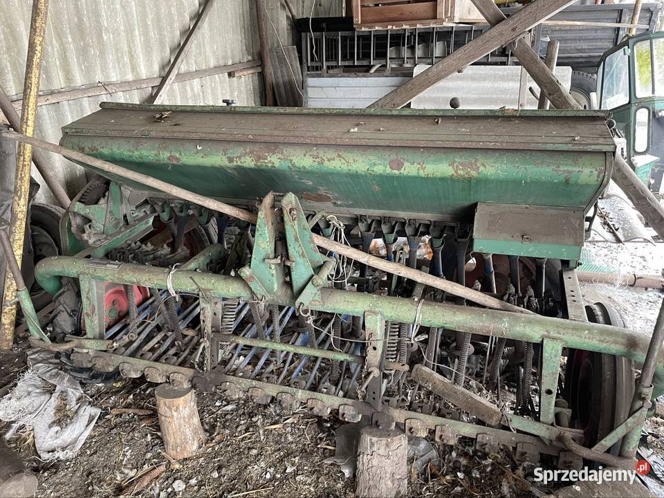 Siewnik Hassia 2m wielkopolskie Siedlików sprzedam