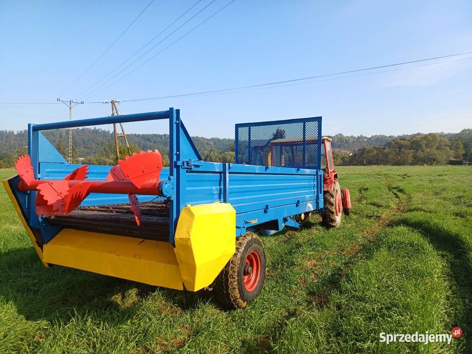 Sprzwdam rozrzutnik obornika nieuszkodzony Uszew