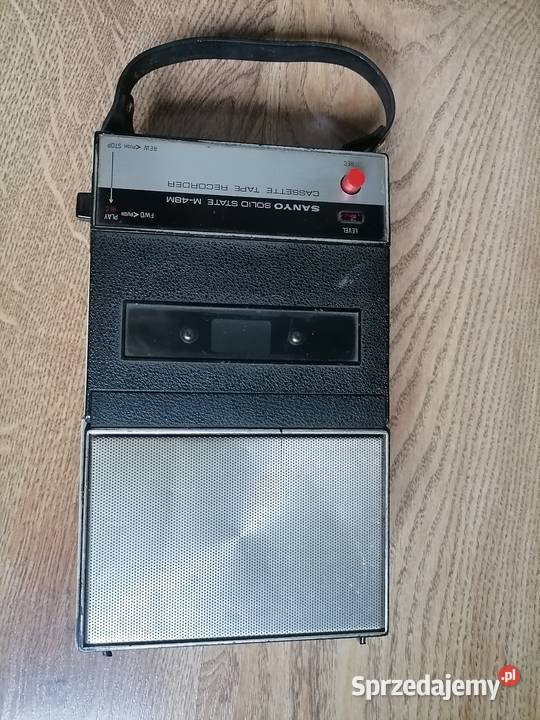 Stary magnetofon kasetowy Kraków