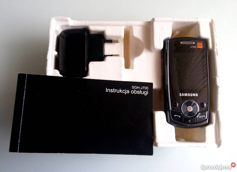 Samsung SGHJ700 z wysuwaną klapką niedotykowy