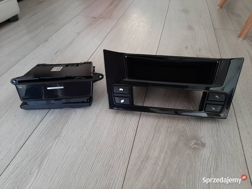 Dekor Panel Środkowy Popielniczka E60E61 Black sprzedam