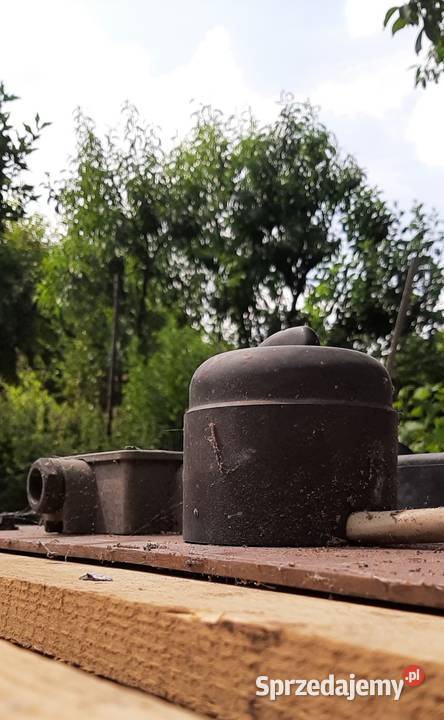 Stara tablica rozdzielnicza Borów