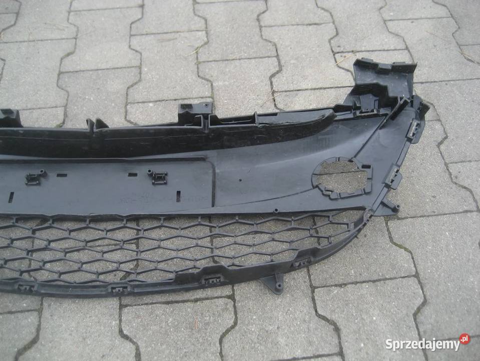 mazda 2 ii lift 1014r kratka zderzaka środkowa osobowe sprzedam