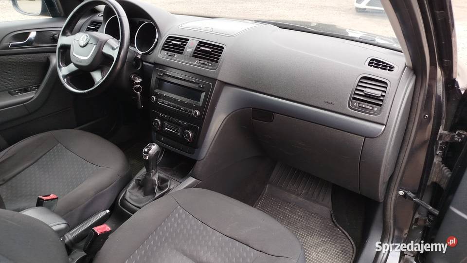Skoda Yeti 20 TDI 110 Doinwestowany Zadbany Rok produkcji 2012 Bytów sprzedam