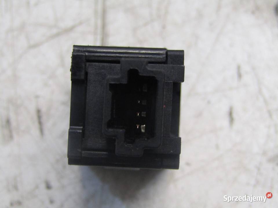 PRZEŁĄCZNIK PRZYCISK ŚWIATEŁ AWARYJNYCH QASHQAI