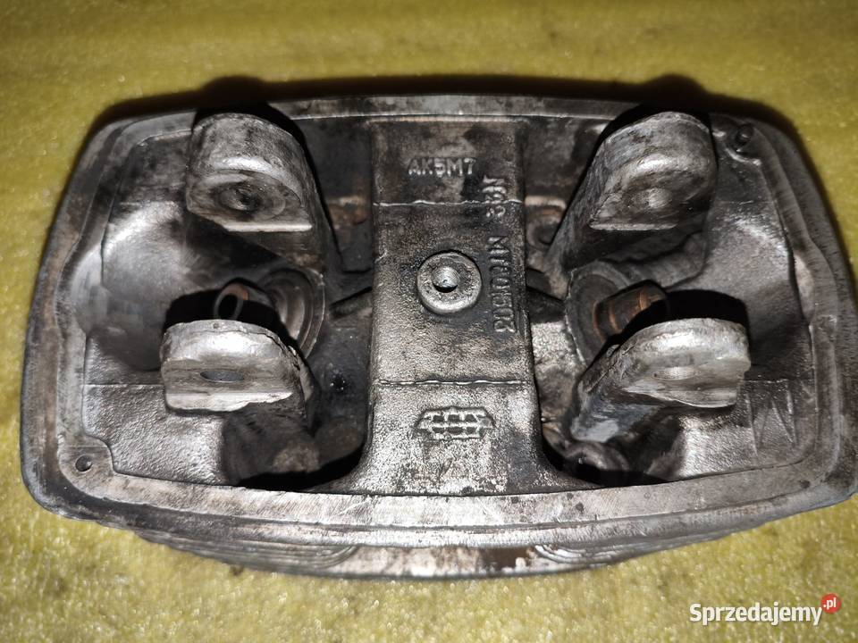 Prawa głowica Dniepr MT K650 Cylindry, głowice, pierścienie Leszno sprzedam