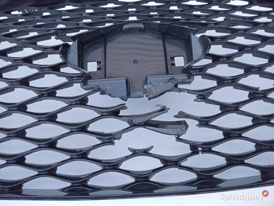 ATRAPA CHŁODNICY GRILL INFINITI Q50 20142017 2 Nowy Tomyśl