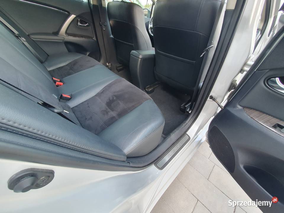 Toyota Avensis 2012 18 salon 141 klimatyzacja Avensis Nadarzyn