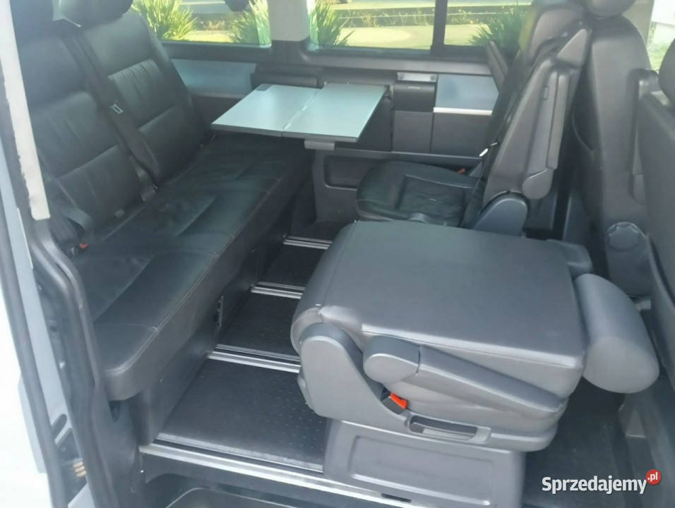 Volkswagen Multivan Volkswagen Multivan 25 TDI Samochody osobowe Zwoleń