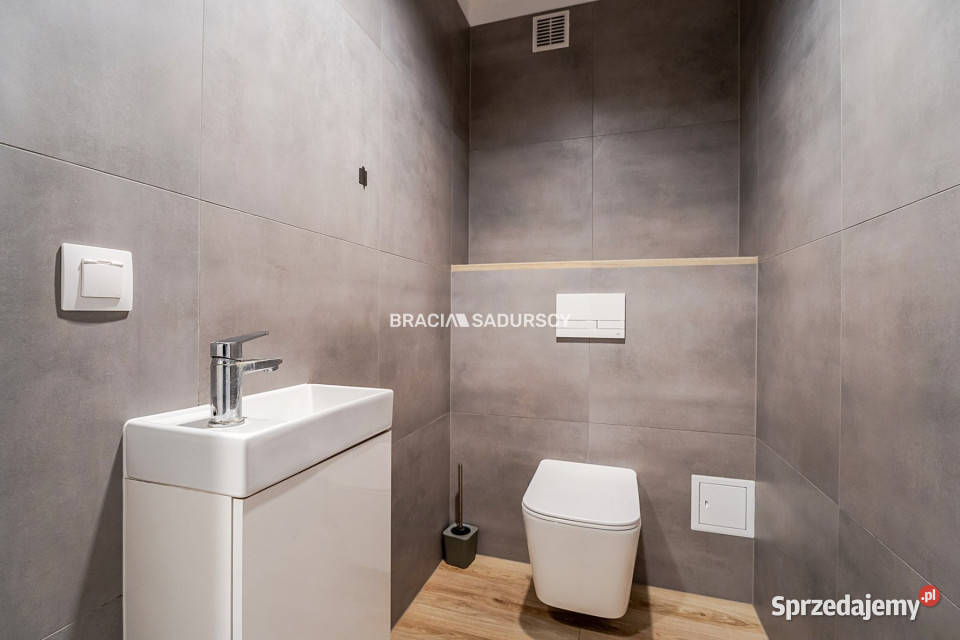 sprzedaży mieszkania 8124m 4 pokoje Kraków