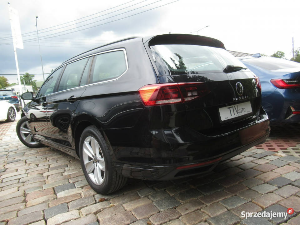 Volkswagen Passat BEZWYPADKOWY AppConnect benzyna Warszawa