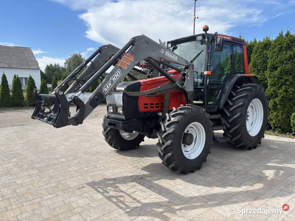 Valtra Valmet 6250 z ładowaczem Grabów Szlachecki