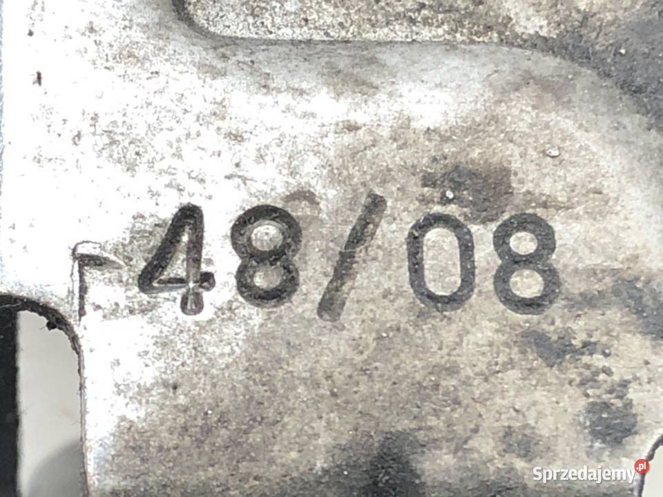 ZAMEK MASKI PRAWY BMW E70 SUV 0613