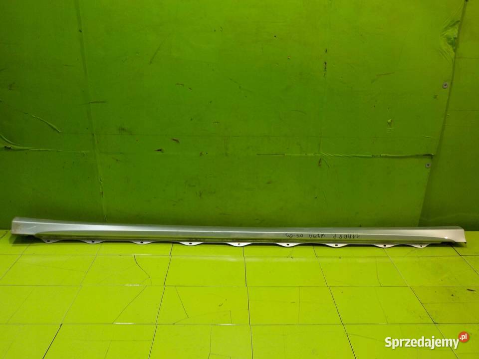 MERCEDES R W251 07r KOMBI listwa progu prawa mazowieckie Suków sprzedam