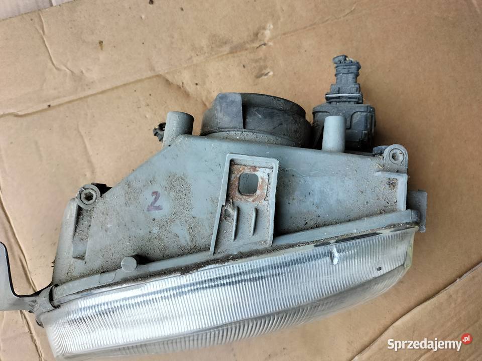 PUNTO 1 LAMPA PRZEDNIA LEWA lubelskie Kamień-Kolonia