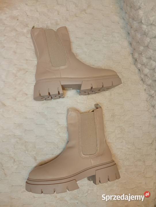 40 Schuh beżowe Botki na platformie z Londynu na małopolskie Kraków sprzedam