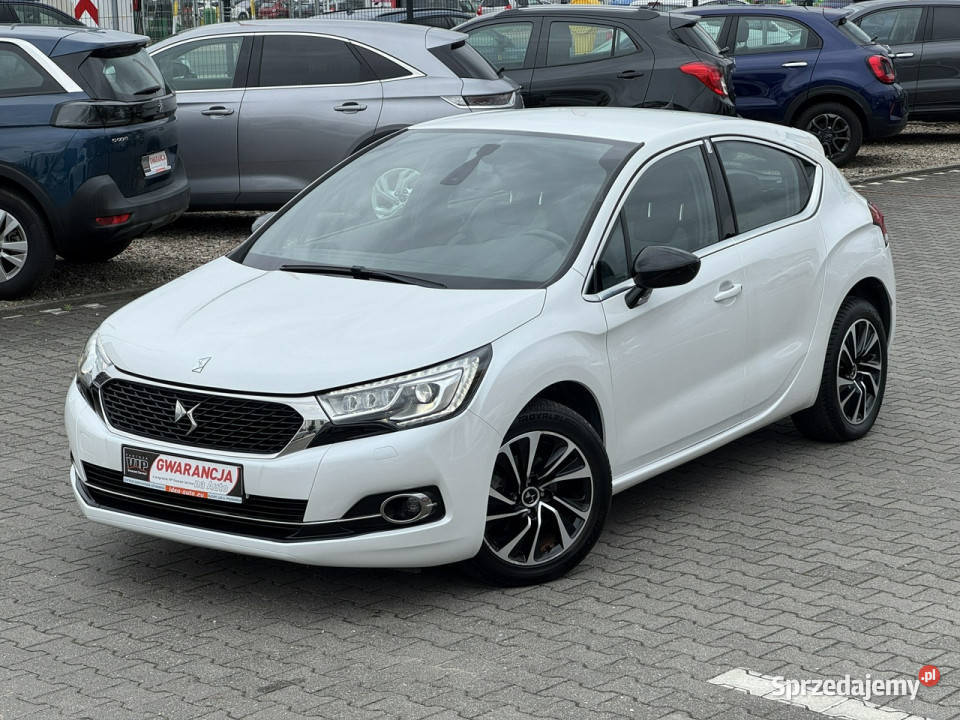 DS Automobiles DS 4 FILMFull LEDAlcantaraBiała wielofunkcyjna kierownica Suchy Las
