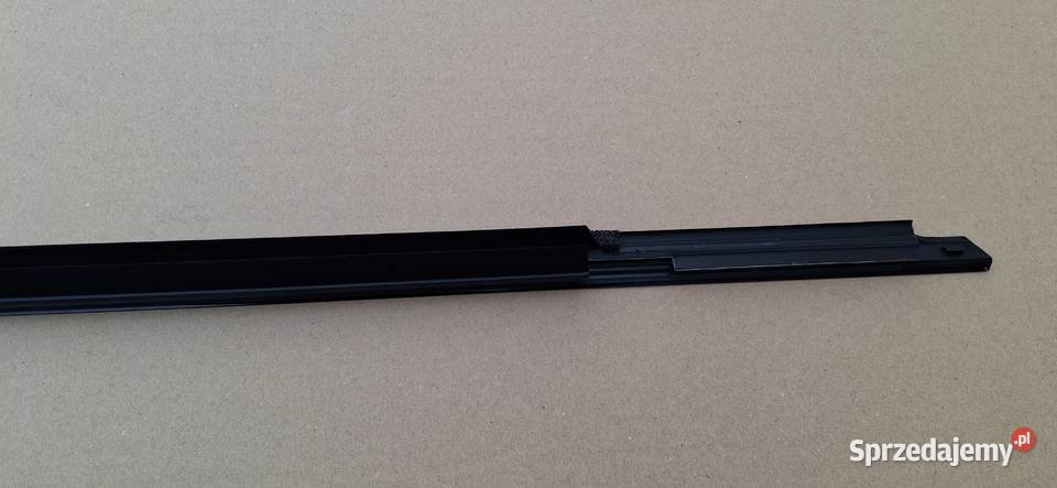 MERCEDES GLC X253 W253 LISTWA ZGARNIAJĄCA DRZWI