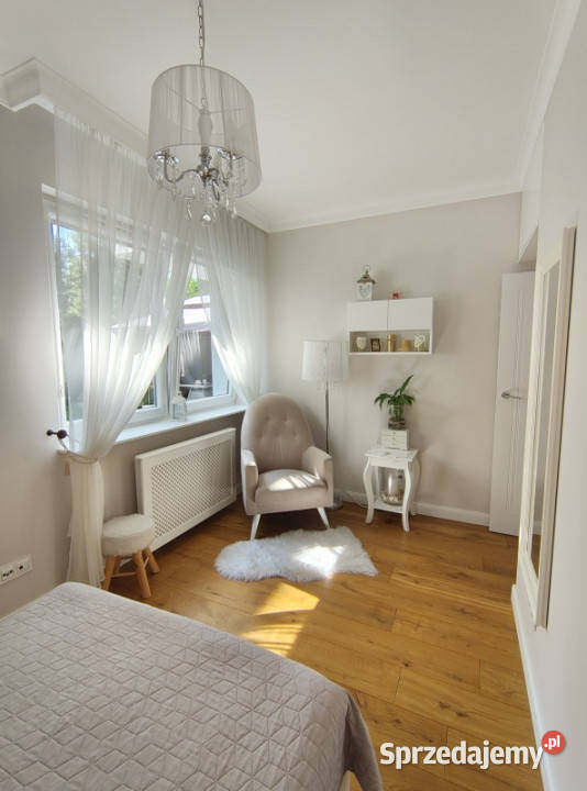 Ładne mieszkanie z ogródkiem