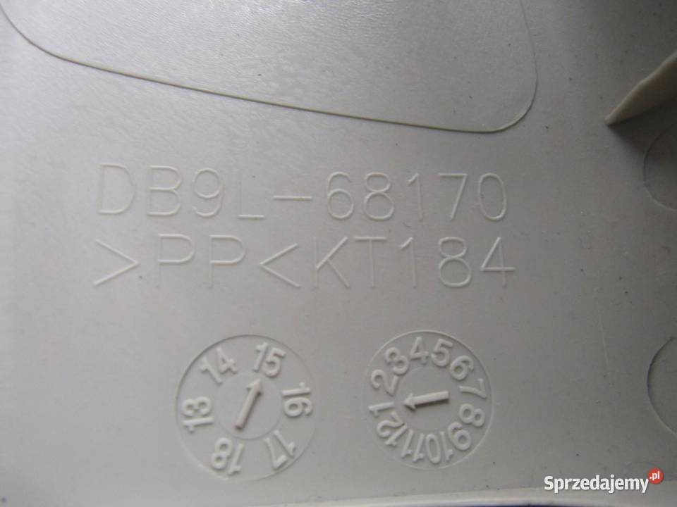 OSŁONA LEWA POSZYCIE SŁUPKA LEWE MAZDA 2 DJ