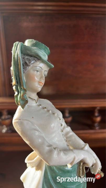CAPODIMONTE Figurka Spacer Damy z chartem Borzoi pomorskie sprzedam