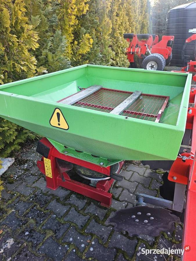 Rozsiewacz dwutarczowy PROMAR NO14 Człuchów