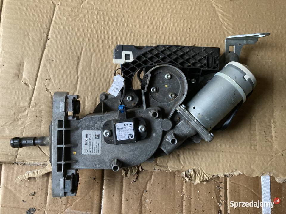 Mercedes w 212 silnik klapy A2128203542 Rok produkcji 2012