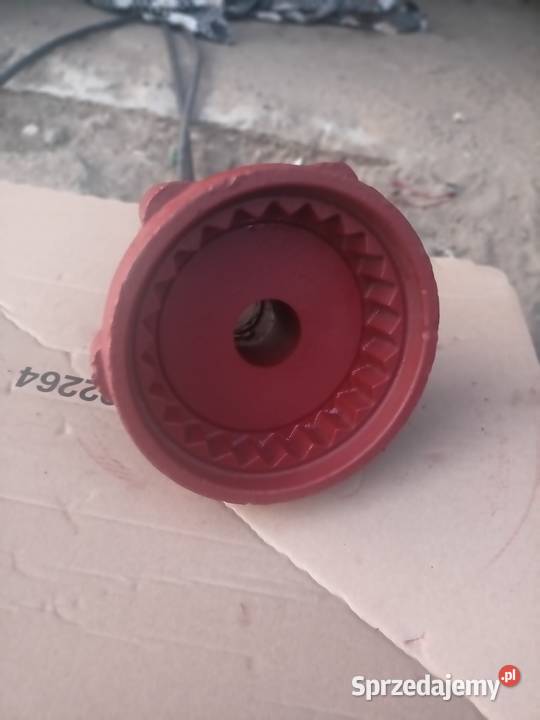 Flansze mocowania kół rozsiewacz nawozów KOS Morąg