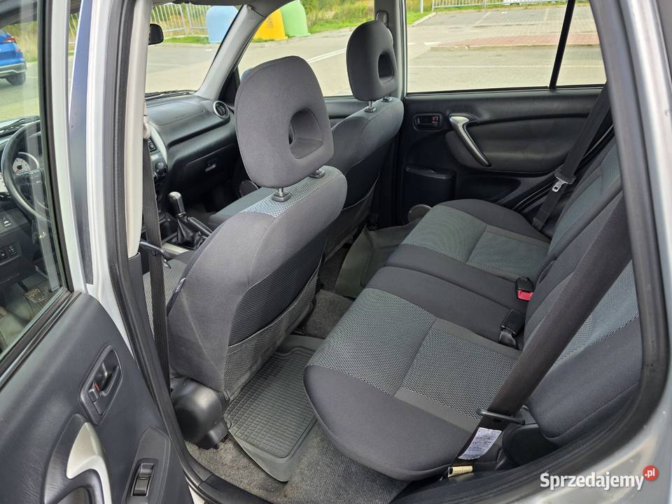 Toyota RAV4 20 D4D 116 doinwestowany garażowany Starków