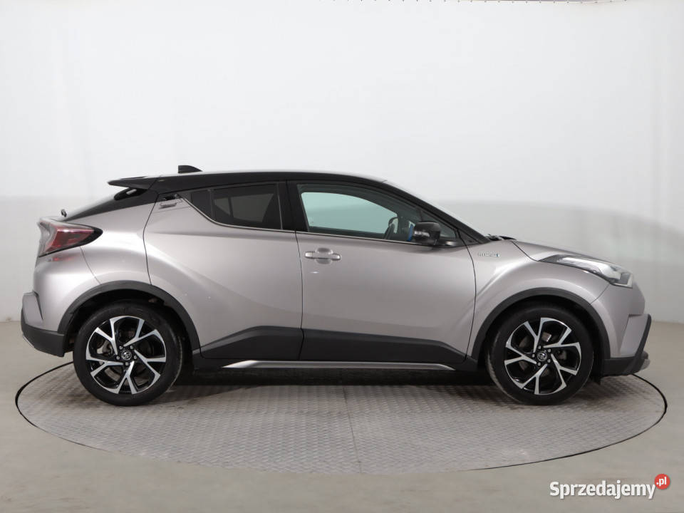 Toyota CHR 18 Hybrid Piaseczno
